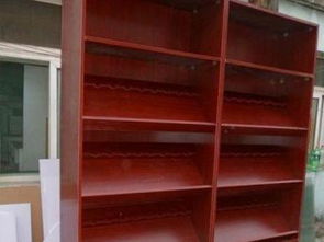 北京定制精品鈦合金木質展柜與倉儲解決方案 提升商業空間的價值與效能